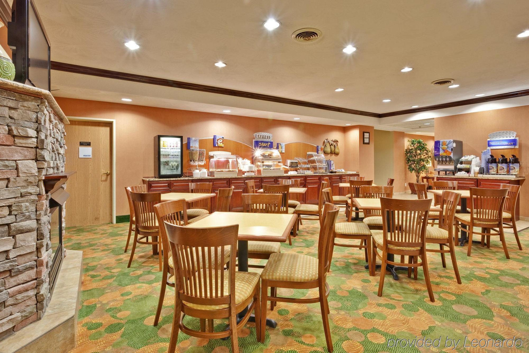 Holiday Inn Express Winfield Hurricane Restaurant foto